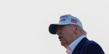 Το δύσκολο σταυροδρόμι του Τραμπ απέναντι τον Πούτιν ενώ η Μόσχα σηκώνει το γάντι