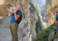 Ισπανία: Ανεγκέφαλος τουρίστας έριξε βράχο σε δημοφιλές μονοπάτι