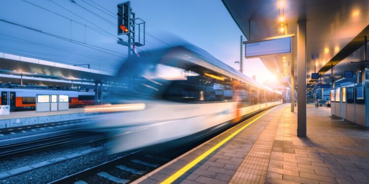 Αμερικανικά κεφάλαια στις ελληνικές τράπεζες, ιταλικά τρένα και τουρκικά αγκάθια