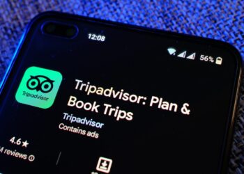 Δείτε πόσες ψεύτικες κριτικές βρήκε το Tripadvisor στον ιστότοπό του το 2024