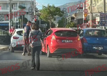 Καραμπόλα 5 οχημάτων στη λεωφόρο Μαραθώνος – Προβλήματα στην κυκλοφορία