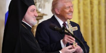 Στο Συμβούλιο Θρησκευτικών Ηγετών με απόφαση Τραμπ