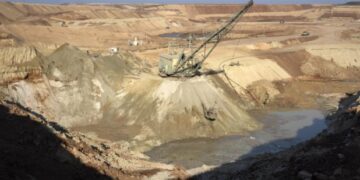 Ουκρανία: Η Βουλή επικύρωσε την «ιστορική» συμφωνία με τις ΗΠΑ για τα ορυκτά