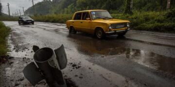 Θα εξεταστεί η πρόταση για εκεχειρία 30 ημερών στην Ουκρανία, αλλά η Ρωσία έχει τη δική της θέση