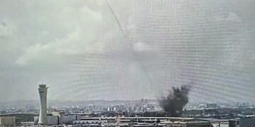 Ισραήλ: Βαλλιστικός πύραυλος έπληξε περιοχή του αεροδρομίου Μπεν Γκουριόν