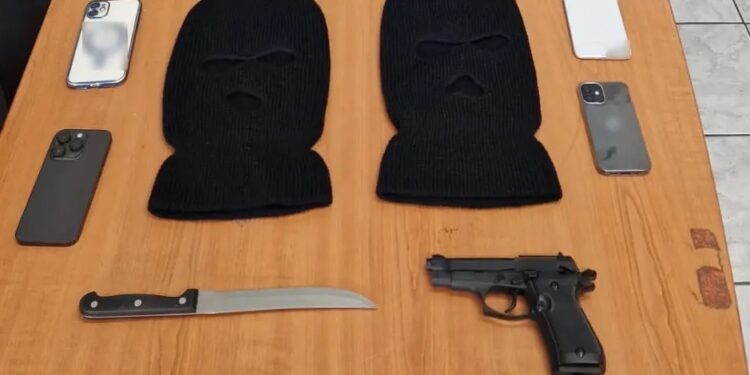 Εξαρθρώθηκε συμμορία ανηλίκων που διέπραττε ληστείες σε καταστήματα υπό την απειλή κουζινομάχαιρου