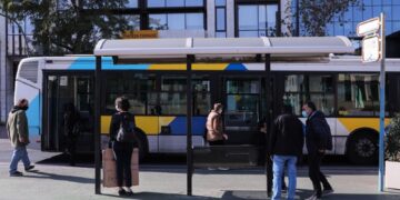 Σε λειτουργία ξανά από τις 24 Μαΐου η λεωφορειακή γραμμή Χ80 Πειραιάς – Ακρόπολη