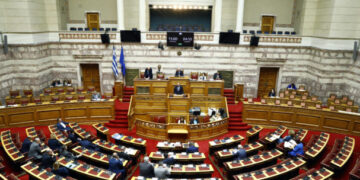 Βουλή: Στην Oλομέλεια ο νέος αναπτυξιακός νόμος