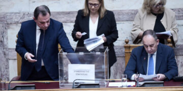 Κληρώθηκαν τα μέλη για το Δικαστικό Συμβούλιο που θα εξετάσει την υπόθεση Τριαντόπουλου – Ενστάσεις για τη διαδικασία από την Ζωή Κωνσταντοπούλου