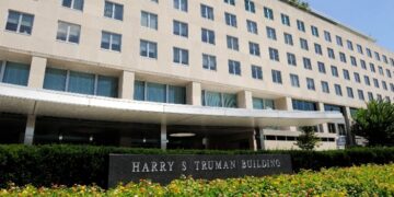 Δεν θα ενεργούν πλέον ως μεσολαβητές μεταξύ Ουκρανίας και Ρωσίας