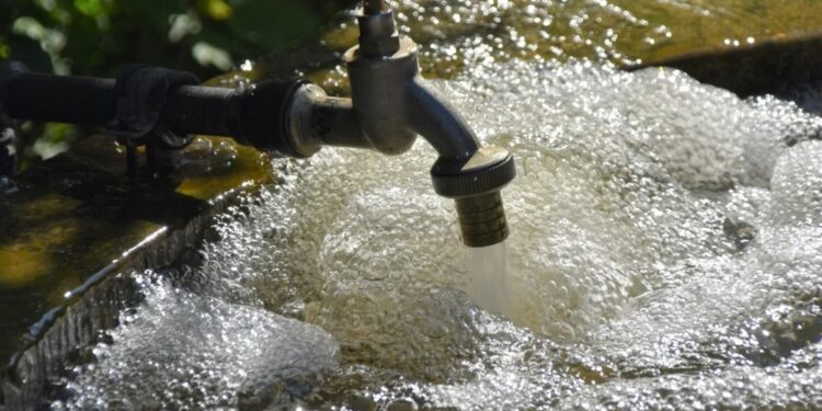 Σε κατάσταση έκτακτης ανάγκης οι δημοτικές κοινότητες όπου εντοπίστηκε ουράνιο στο νερό
