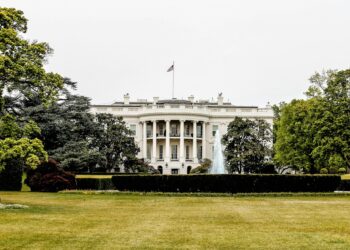 Το FBI άνοιξε ξανά την πολύκροτη υπόθεση της κοκαΐνης στον Λευκό Οίκο