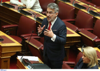 Ξανθόπουλος στον Realfm 97,8: Η έκθεση Καρώνη αφήνει αιχμές για έλλειψη στοιχείων λόγω εκκαθάρισης του χώρου