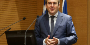 Επιστολή Χατζηδάκη στους βουλευτές της ΝΔ