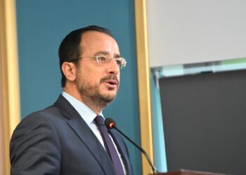 Συνάντηση Χριστοδουλίδη – Στάρμερ το απόγευμα στο Λονδίνο