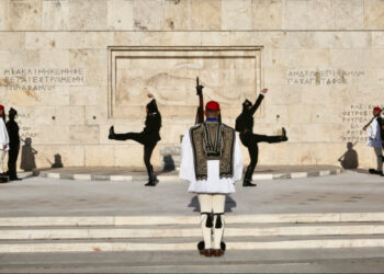 The Presidential Guard (Evzones) at the Unknown Soldier monument wore Pontian costumes to honor the Pontian Genocide — watch videos and see photos