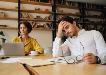 Ειδικοί εξηγούν γιατί ορισμένοι άνθρωποι μπορούν να λειτουργήσουν με μόνο 4 ώρες ύπνου