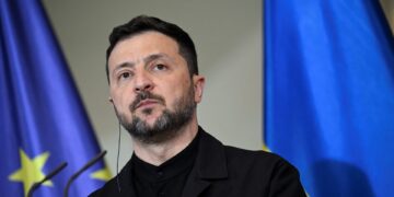 Ο υπουργός Άμυνας της Ουκρανίας είχε τηλεφωνική επικοινωνία με τον Ρώσο διαπραγματευτή Μεντίνσκι