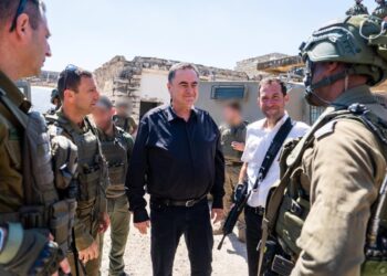 Ο υπουργός Άμυνας διέταξε τον στρατό να συνεχίσει τις επιχειρήσεις στην Γάζα ανεξάρτητα από την διαπραγμάτευση με την Χαμάς