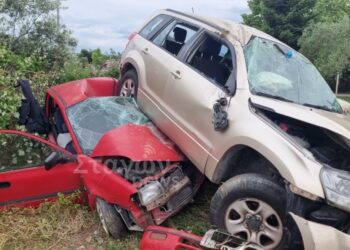 Τροχαίο-σοκ στην Καλαμπάκα: Ένας νεκρός κι ένας τραυματίας σε σφοδρή σύγκρουση δύο αυτοκινήτων