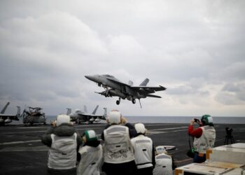 Στρατηγικά βομβαρδιστικά στη στρατιωτική βάση Ντιέγκο Γκαρσία