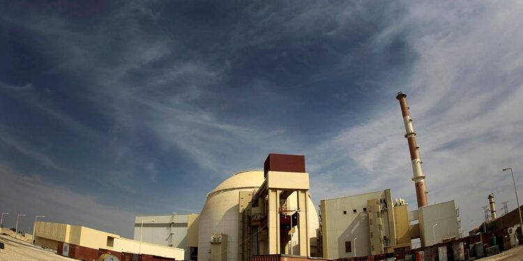 Η Τεχεράνη ετοιμάζεται να αποχωρήσει από τη συνθήκη για τα πυρηνικά όπλα