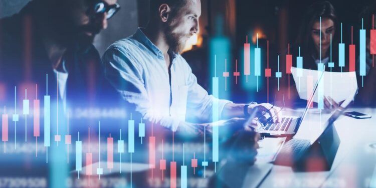 Yποχώρησε 3 θέσεις το 2025 η ανταγωνιστικότητα της ελληνικής οικονομίας