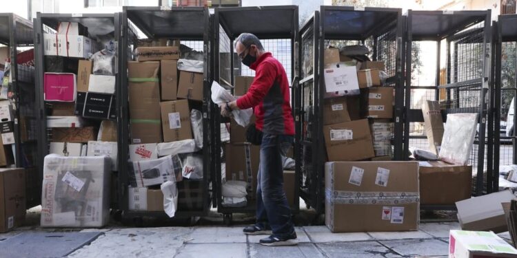 Ψηφιακή έκδοση παραστατικών διακίνησης: Διευκρινίσεις από την ΑΑΔΕ