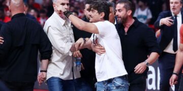 Απαγόρευση εισόδου στα γήπεδα για 10 μήνες και πρόστιμο 20.000 ευρώ για όσα έγιναν στον 2ο τελικό