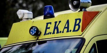 Ένας τραυματίας έπειτα από τροχαίο – «Καρφώθηκε» με το αυτοκίνητο σε κολώνα