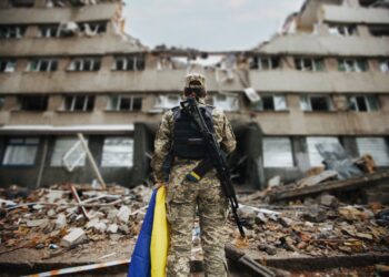 Η Ουκρανία συζητά να επιστρατεύσει και τις γυναίκες στον πόλεμο