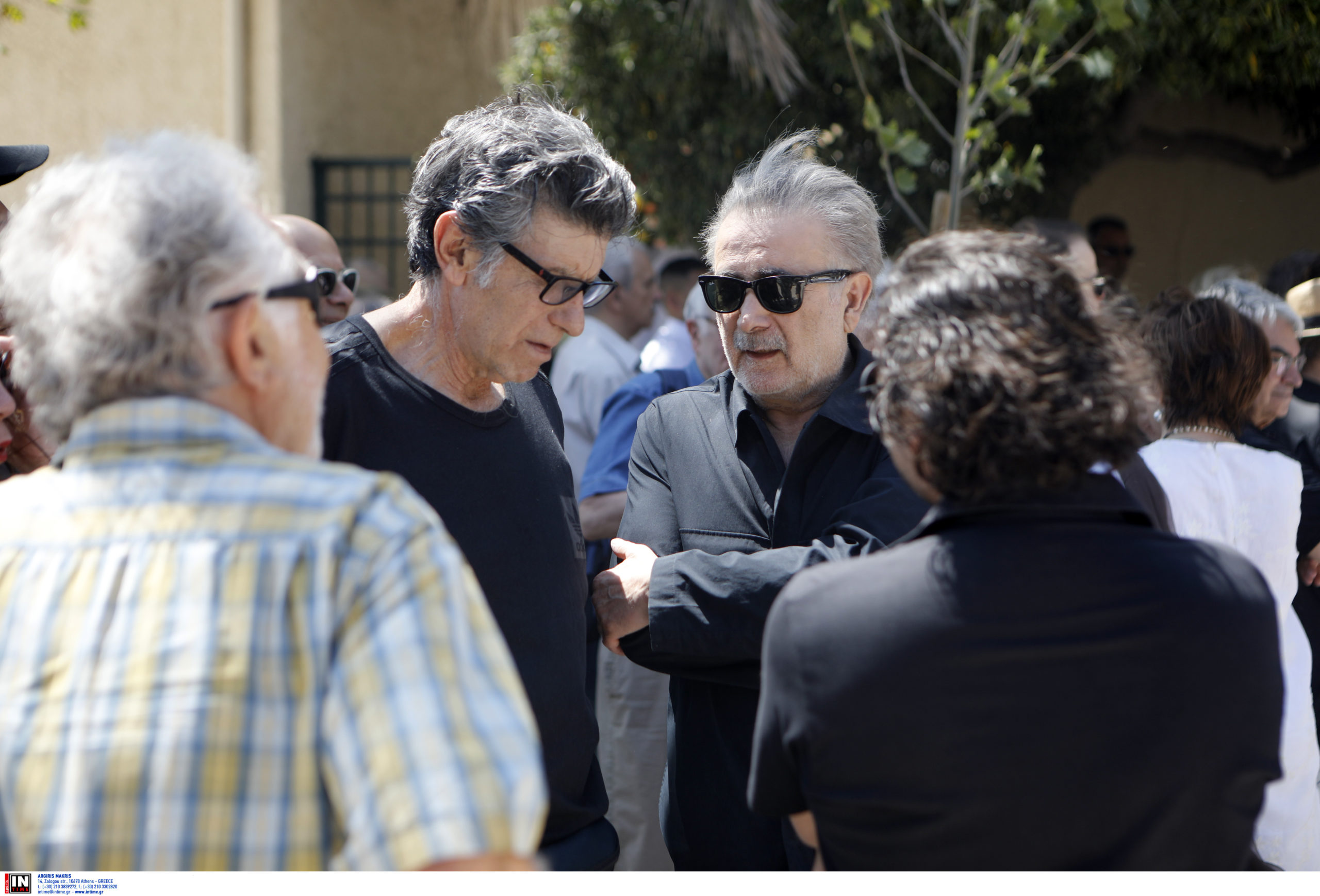 Γιάννης Μπέζος Λάκης Λαζόπουλος