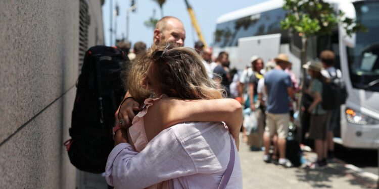 Οι Φρουροί της Επανάστασης ισχυρίζονται ότι έβαλαν στόχο ένα κέντρο της Μοσάντ στο Τελ Αβίβ