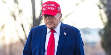 «H Ευρώπη δεν θα μπορέσει να βοηθήσει» λέει ο Τραμπ – Λεπτό προς λεπτό όλες οι εξελίξεις