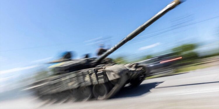 Στρατιωτικοί προϋπολογισμοί και οικονομική ανάπτυξη