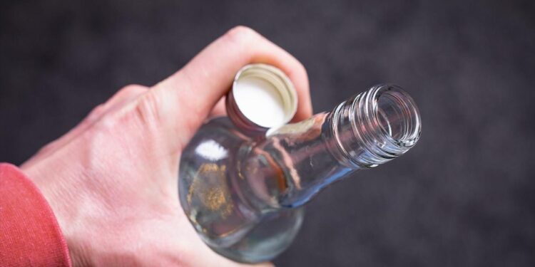 Συλλήψεις για πώληση αλκοόλ σε ανηλίκους