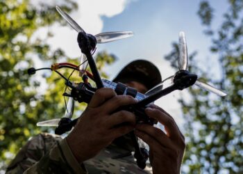 Η Βρετανία δίνει 100.000 drones