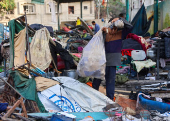 Η MSF κατηγορεί την αμερικανική οργάνωση που διανέμει βοήθεια