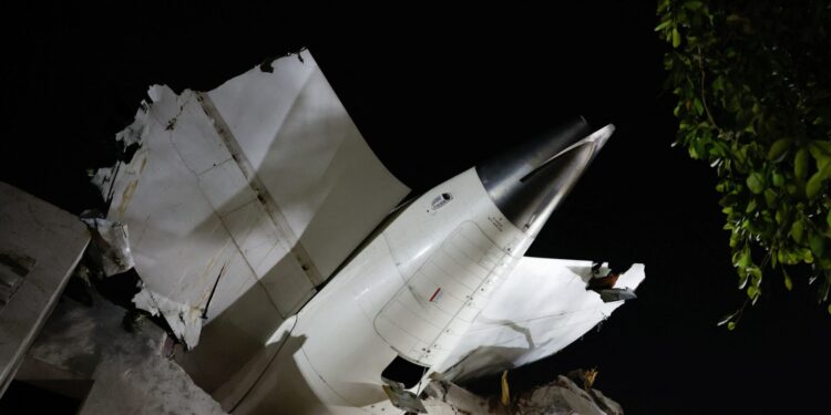 Ινδία: Τι έριξε το αεροπλάνο