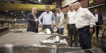 «Τα ευρωπαϊκά χρήματα για την άμυνα να πηγαίνουν σε ευρωπαϊκές εταιρείες»