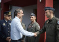 In the 111th Fighter Wing where Mitsotakis served – The talks with the pilots and the invitation for a fighter flight