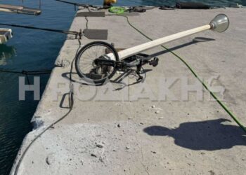 Ρόδος: Πολυτελής θαλαμηγός «καρφώθηκε» στον προβλήτα