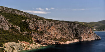 7χρονη εξαφανίστηκε κατά τη διάρκεια κολύμβησης σε παραλία – Εντοπίστηκε σώα σε απόσταση 5 χιλιομέτρων