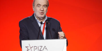 «Καρφιά» Αλεξιάδη για οργανωτικά ζητήματα, «αποστάτες» και «ιερατείο»