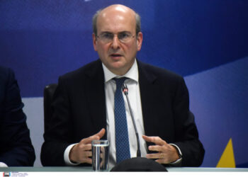 Χατζηδάκης στον Realfm 97,8: Στέλνουμε ένα μήνυμα κυρίως στους παράγοντες