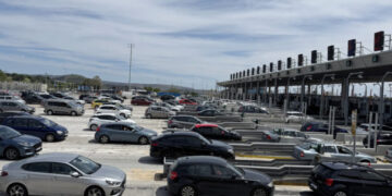 Τριήμερο Αγίου Πνεύματος: Πάνω από 195 χιλιάδες οχήματα έφυγαν από το λεκανοπέδιο Αττικής