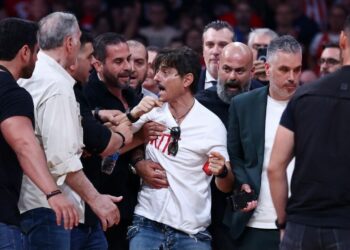 Αποβλήθηκε ο Δ. Γιαννακόπουλος πριν την έναρξη του ντέρμπι