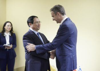 Συνάντηση Κυριάκου Μητσοτάκη με τον πρωθυπουργό του Βιετνάμ