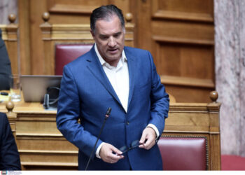 Την επόμενη εβδομάδα ξεκινά η καθολική εφαρμογή της δωρεάν κατ’ οίκον διανομής φαρμάκων για σκευάσματα υψηλού κόστους