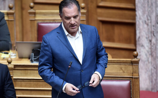 Την επόμενη εβδομάδα ξεκινά η καθολική εφαρμογή της δωρεάν κατ’ οίκον διανομής φαρμάκων για σκευάσματα υψηλού κόστους